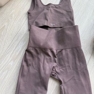 SET ACTIVE SCULPTFLEX Eggplant purple Ribbed Sports Bra and Leggings Set